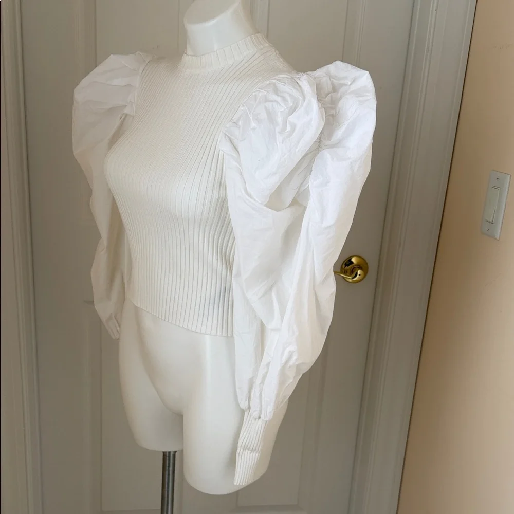 Zara White Ribbed Puff Sleeve Blouse